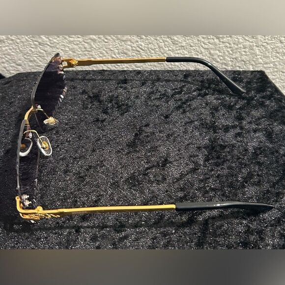 - Kobz Brand New Sunglasses with Case** UNISEX - Picture 9 of 11